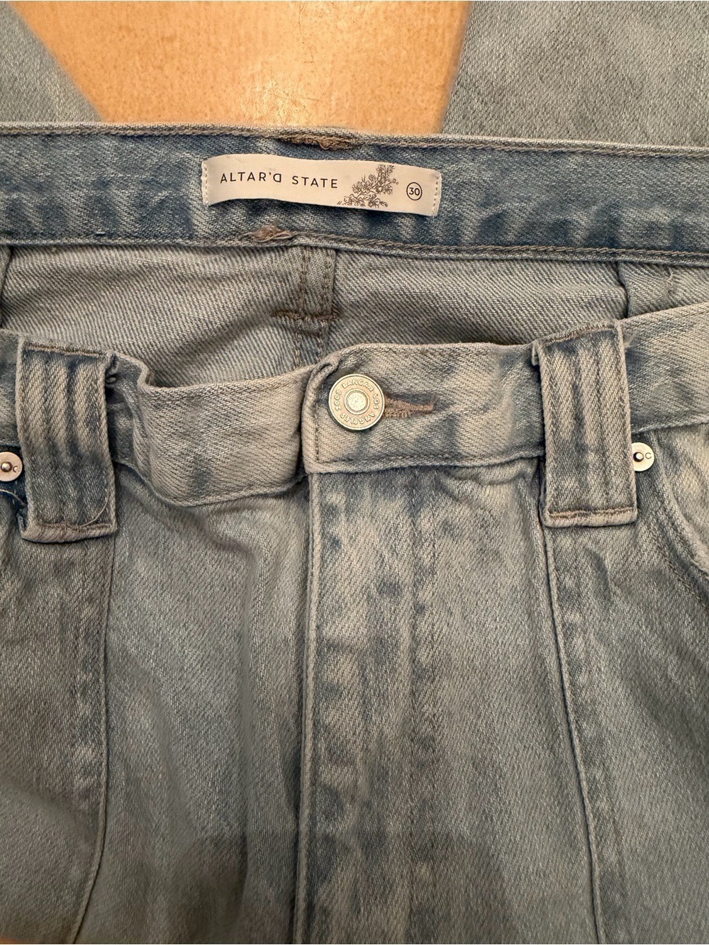 ALTAR’D STATE Light Wash Wide Leg Cargo Jeans Size 30 EUC Y2K 90’s - Picture 4 of 9